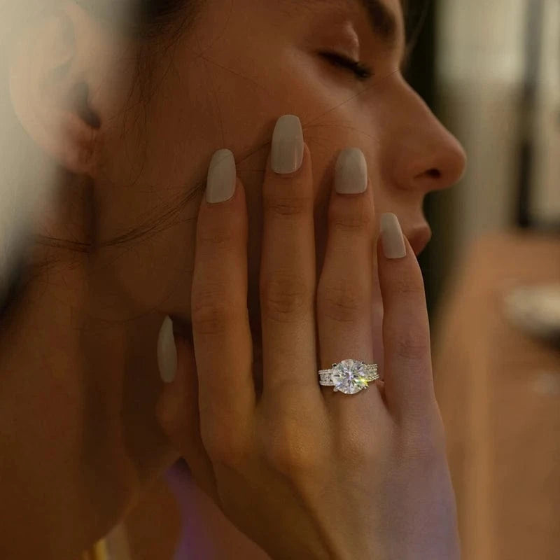 The Carat Cave Moissanite Diamond Sterling Silver Ring – 2ct / 3ct / 5ct